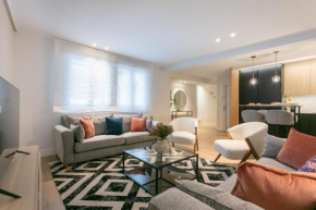 8-Person Luxury in the Heart of Madrid Prime Location Fuencarral I